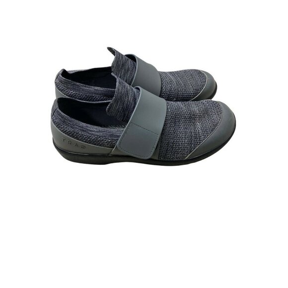 TRAQ ALEGRIA Slip-On Black Gray 42 Fabric Stretch Walking Slip Resist Comfort - Picture 1 of 9